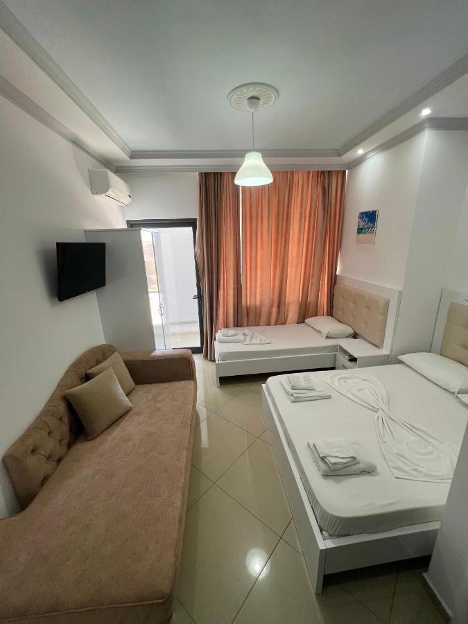 Seaside Rooms & Apartments Sarande Exterior photo